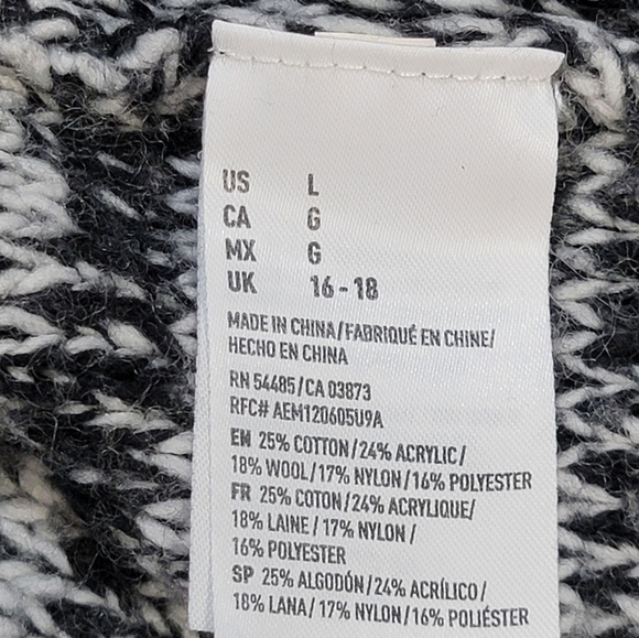 AMERICAN EAGLE WOMAN'S SIZE LARGE Long Sleeve Marled Knit Scooped Knit Sweater - Picture 2 of 9